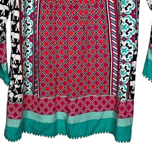 Crown & Ivy Top - Picture 4 of 7